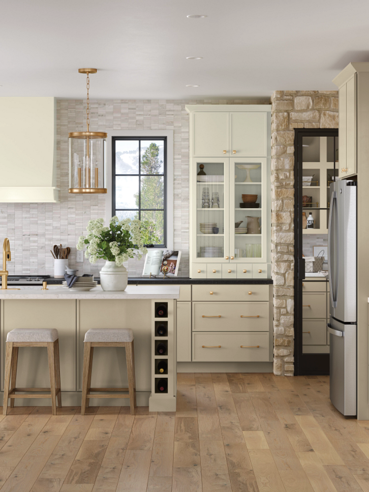 Kiba Studios with cream cabinetry and beverage bar