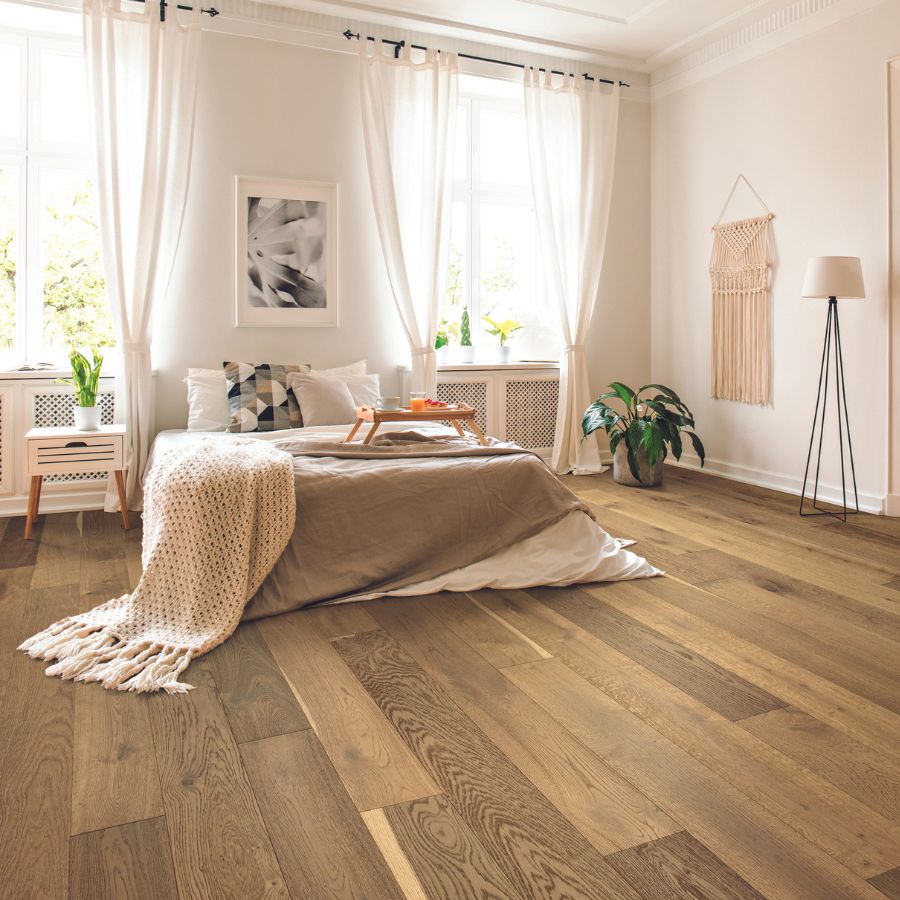 hardwood floors in a Rockford, IL bedroom